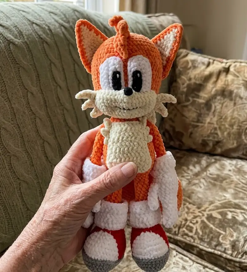 Complimentary Intermediate crochet pattern: Copter-tailed Fox Amigurumi Pattern - Simple to follow guide