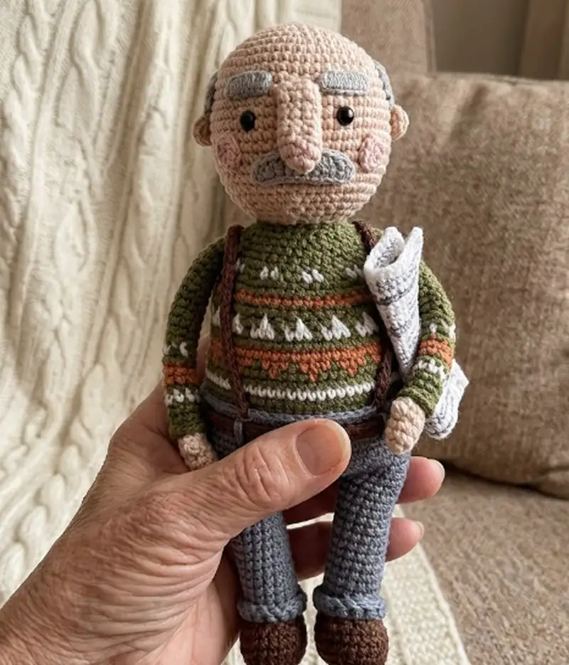 Complimentary Intermediate crochet pattern: Grandpa Amigurumi Pattern - Simple to follow guide