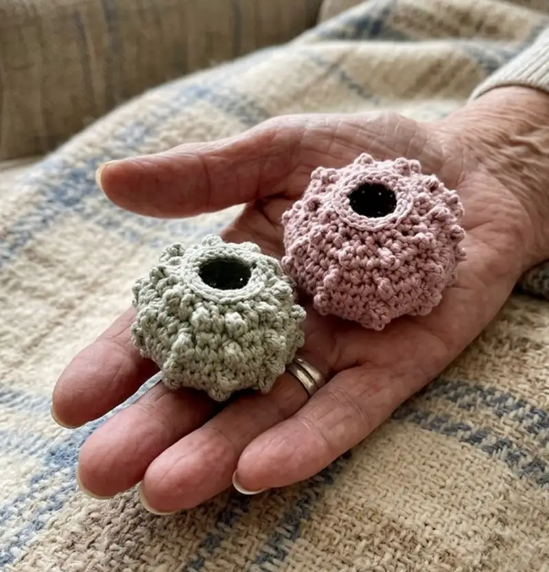 Complimentary Intermediate crochet pattern: Sea Urchin Shells Pattern - Simple to follow guide