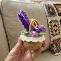 Mini Flower Basket & Flowers Amigurumi Pattern step 2 - assembly progress