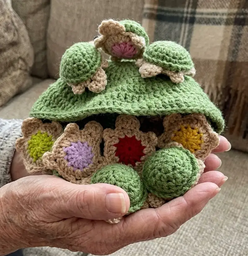 Complimentary Intermediate crochet pattern: Crochet Turtle memory game Amigurumi Pattern - Simple to follow guide