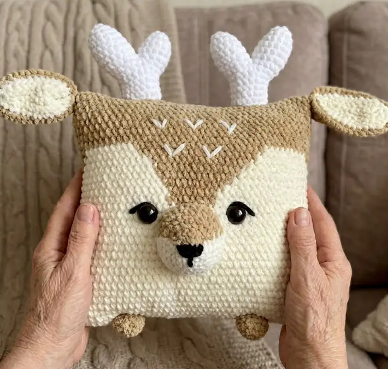 Complimentary Intermediate crochet pattern: Pillow Reindeer Amigurumi Pattern - Simple to follow guide
