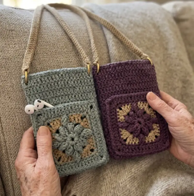 Complimentary Intermediate crochet pattern: Phone Bag with Star Lily Pocket Pattern - Simple to follow guide