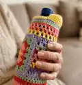 Granny Square Pocket Bottle Holder Pattern step 3 - details and accessories