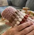 Horizon Fingerless Gloves Amigurumi Pattern step 2 - assembly progress