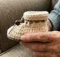Baby Shoes Ivelle Pattern step 3 - details and accessories