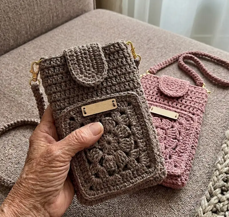 Complimentary Intermediate crochet pattern: Phone Bag with Pocket Pattern - Simple to follow guide