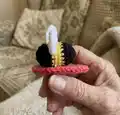 Bumble Blossom Amigurumi Pattern step 3 - details and accessories