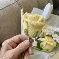 Flower bouquet C crochet pattern step 2 - assembly progress
