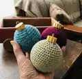The Twelve Days of Christmas: Holiday Crochet Part 2 Pattern step 1 - construction progress