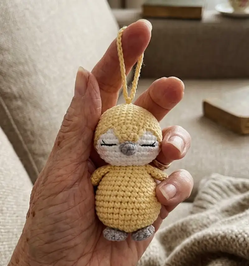 Complimentary Intermediate crochet pattern: Keychain Mini Penguin Amigurumi Pattern - Simple to follow guide