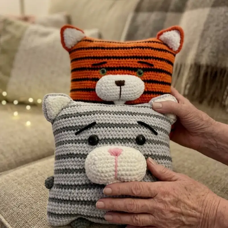 Quality crochet pattern: Pillow- Cat Amigurumi Pattern - Intermediate level guide with complete instructions