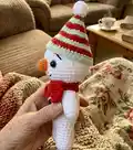 Snowman Amigurumi Pattern step 3 - details and accessories