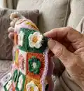 Field of Daisies Crochet Blanket Pattern step 2 - assembly progress