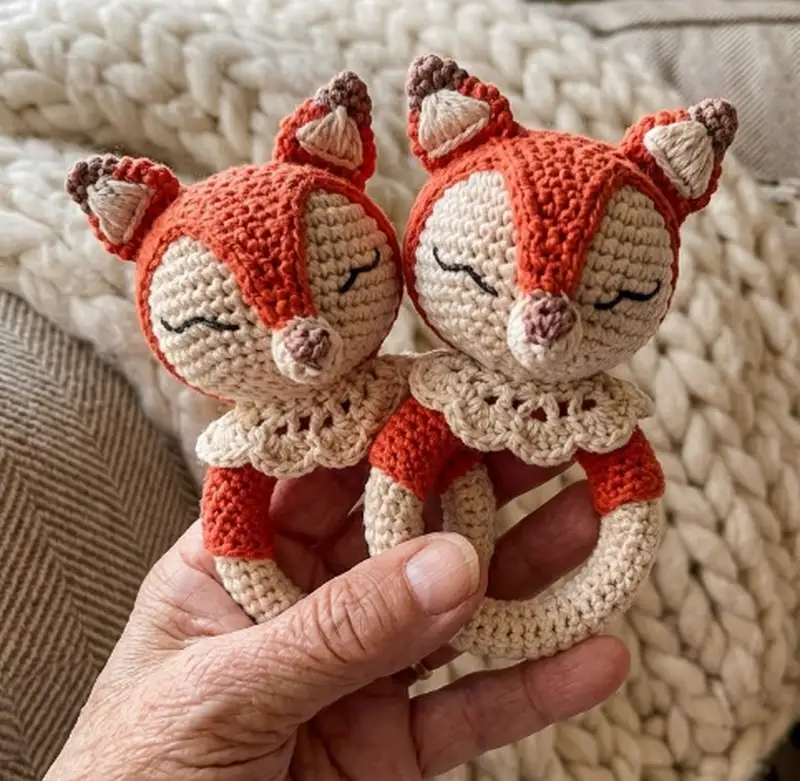 Complimentary Intermediate crochet pattern: Rattle Fox Amigurumi Pattern - Simple to follow guide