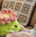 Cactus frog with removeable pot Amigurumi Pattern step 3 - details and accessories