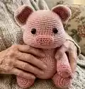 Pig Amigurumi Pattern step 4 - final assembly and finishing