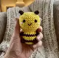 Bee No Sew Amigurumi Pattern step 4 - final assembly and finishing
