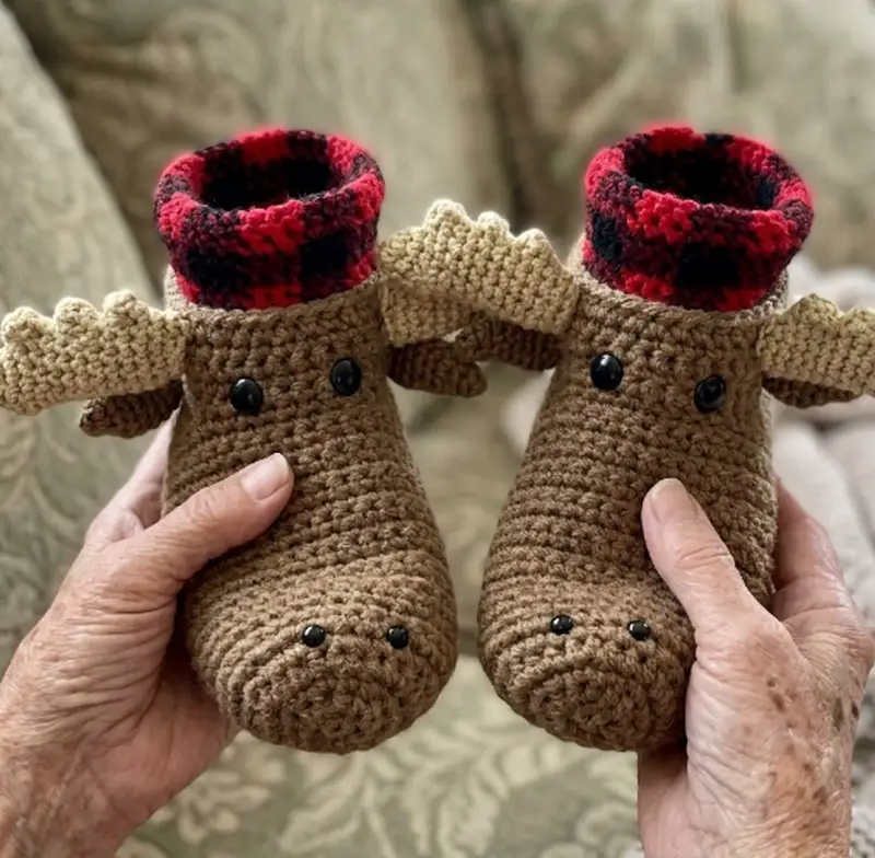 Complimentary Beginner Friendly crochet pattern: Moose Slippers Pattern - Simple to follow guide