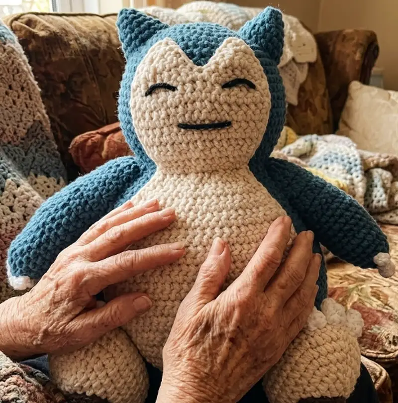Complimentary Intermediate crochet pattern: Giant Snorlax Amigurumi Pattern - Simple to follow guide