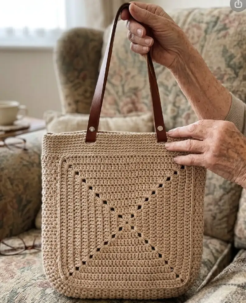 Complimentary Intermediate crochet pattern: Granny Square Bag Pattern - Simple to follow guide