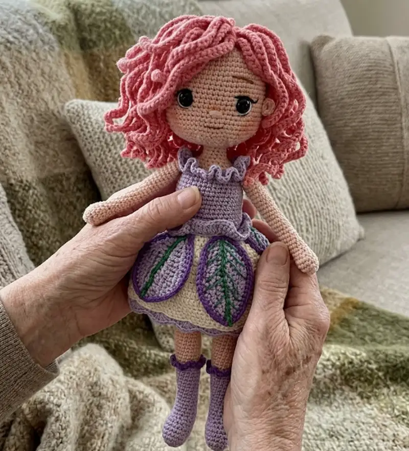 Complimentary Intermediate crochet pattern: Iris Doll Amigurumi Pattern - Simple to follow guide