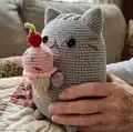 Pusheen Cat with Ice Cream Amigurumi Pattern step 4 - final assembly and finishing
