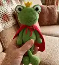 Frog Prince Amigurumi Pattern step 4 - final assembly and finishing