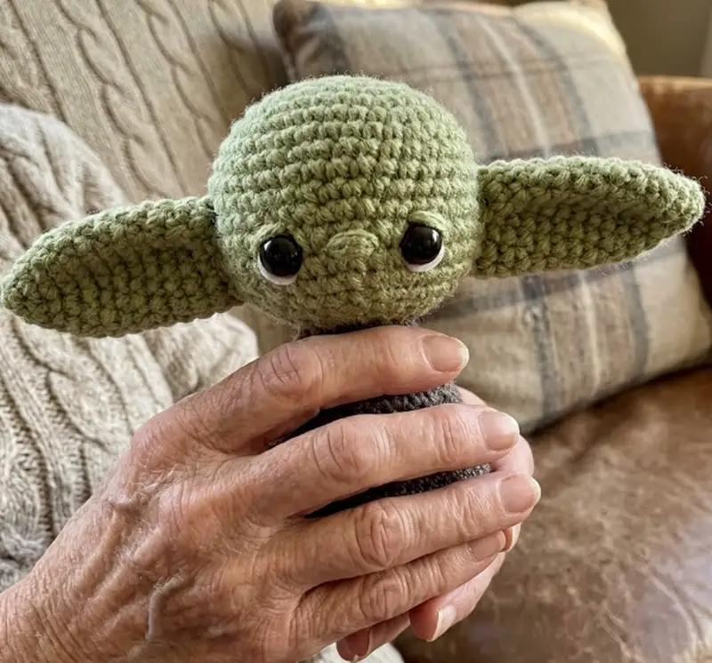 Complimentary Intermediate crochet pattern: Baby Alien Amigurumi Pattern - Simple to follow guide