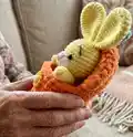Bunny in carrot Amigurumi Pattern step 3 - details and accessories
