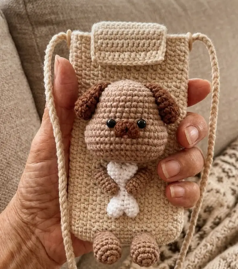 Complimentary Intermediate crochet pattern: Dog Phone Pouch Amigurumi Pattern - Simple to follow guide