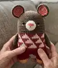 Minimals Mouse Amigurumi Pattern step 4 - final assembly and finishing