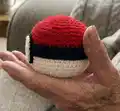 Pokeball Amigurumi Pattern step 3 - details and accessories
