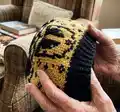 Hufflepuff Knit Hat Pattern step 3 - details and accessories