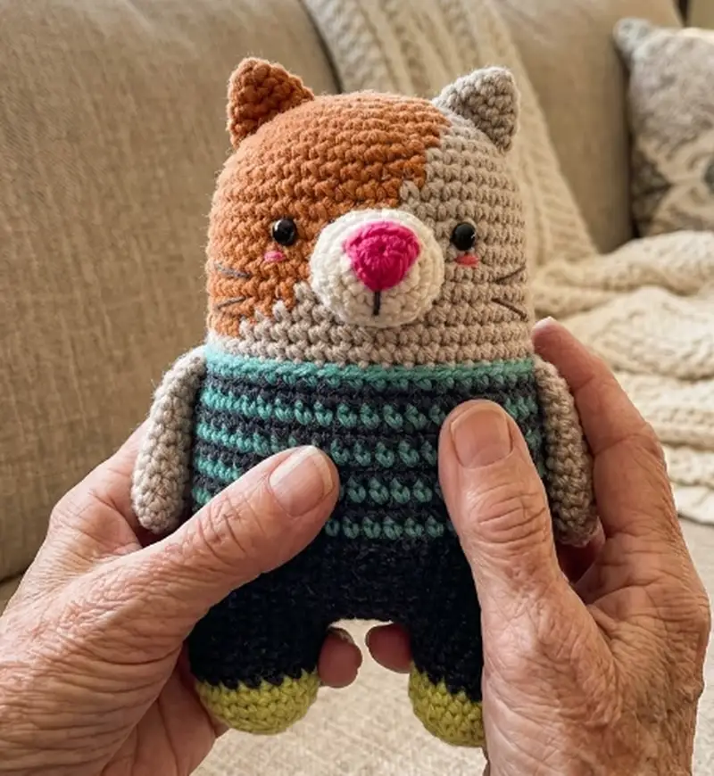 Complimentary Intermediate crochet pattern: Mini Cat Amigurumi Pattern - Simple to follow guide