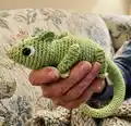 Clyde The Chameleon Amigurumi Pattern step 4 - final assembly and finishing
