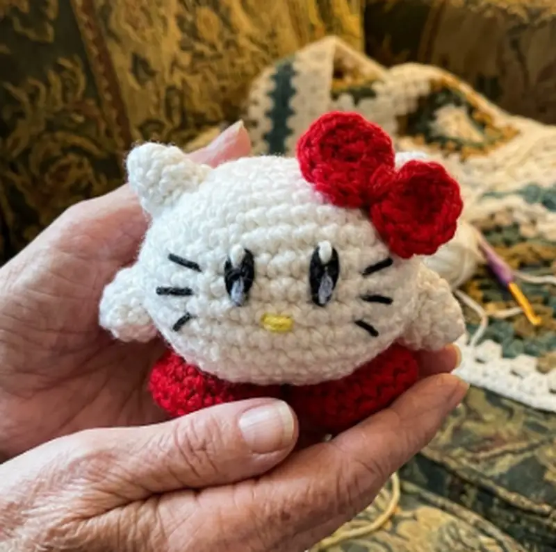 Complimentary Intermediate crochet pattern: Kirby Hello Kitty Amigurumi Pattern - Simple to follow guide