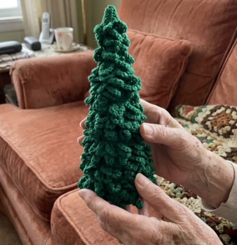 Complimentary Beginner Friendly crochet pattern: The Twelve Days of Christmas Holiday Crochet Pattern - Simple to follow guide