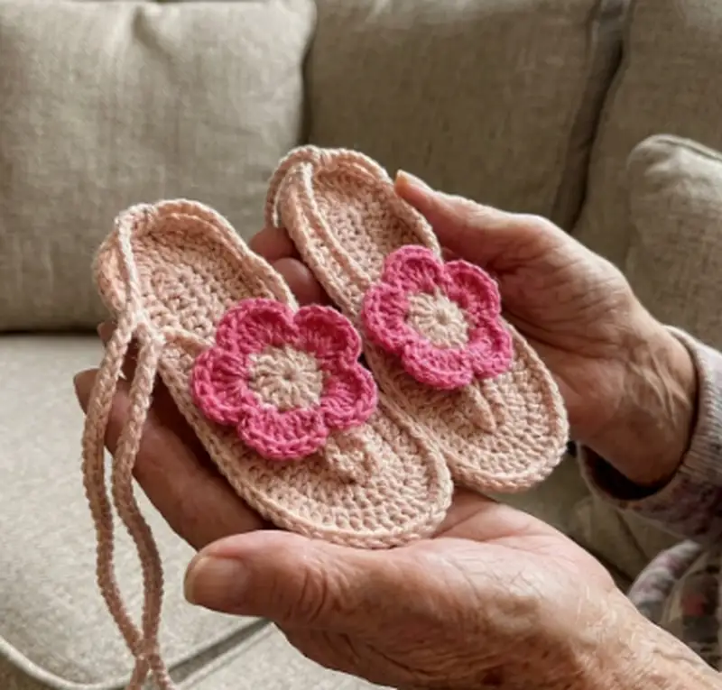 Complimentary Beginner Friendly crochet pattern: Baby Barefoot Sandals Pattern - Simple to follow guide
