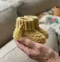 Classic Booties Amigurumi Pattern step 3 - details and accessories
