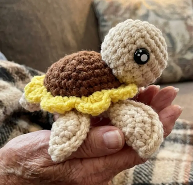Quality crochet pattern: Mini Sunflower Turtle Amigurumi Pattern - Intermediate level guide with complete instructions