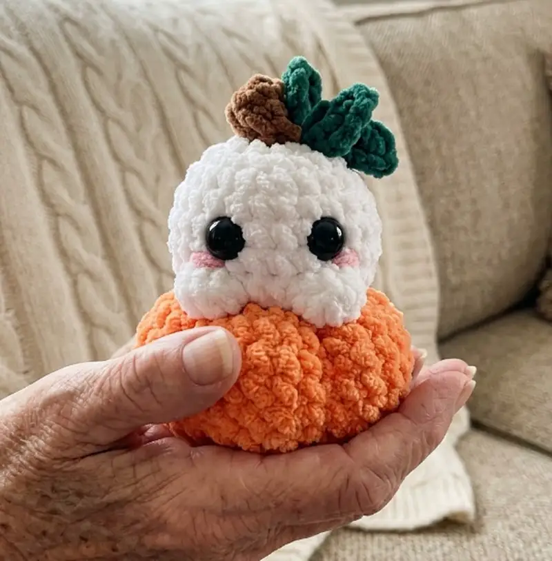 Complimentary Intermediate crochet pattern: Ghost in Pumpkin Amigurumi Pattern - Simple to follow guide
