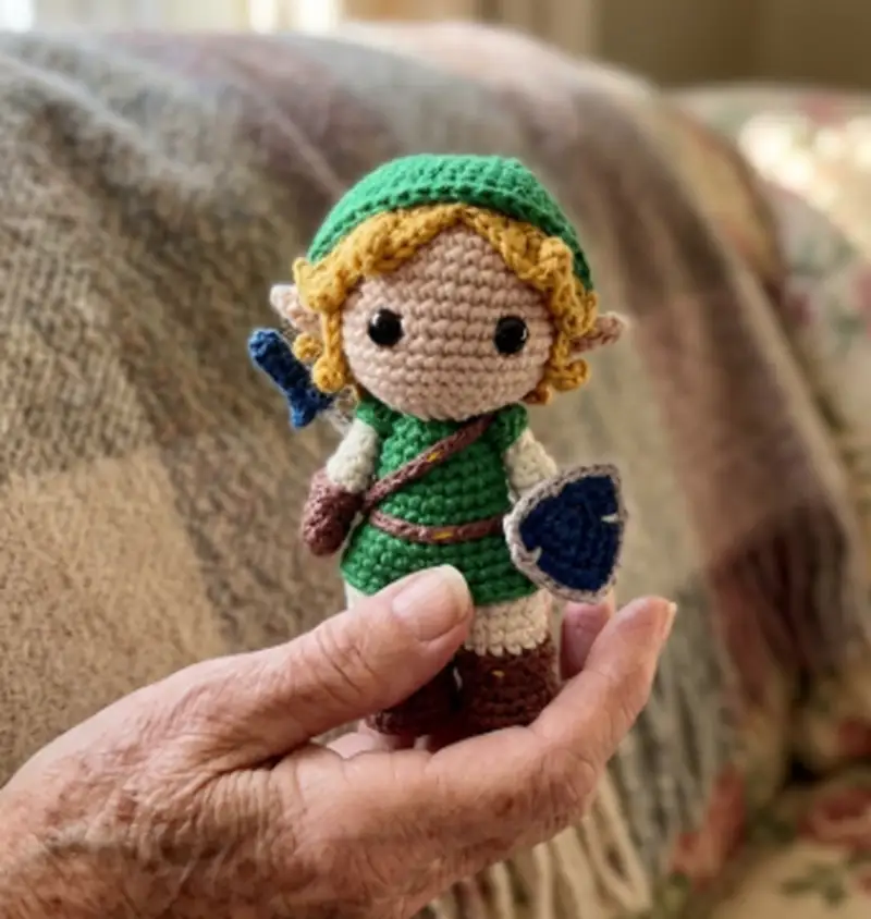 Quality crochet pattern: Link Amigurumi Pattern - Intermediate level guide with complete instructions