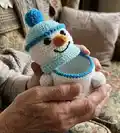 Snowman Amigurumi Pattern step 1 - construction progress