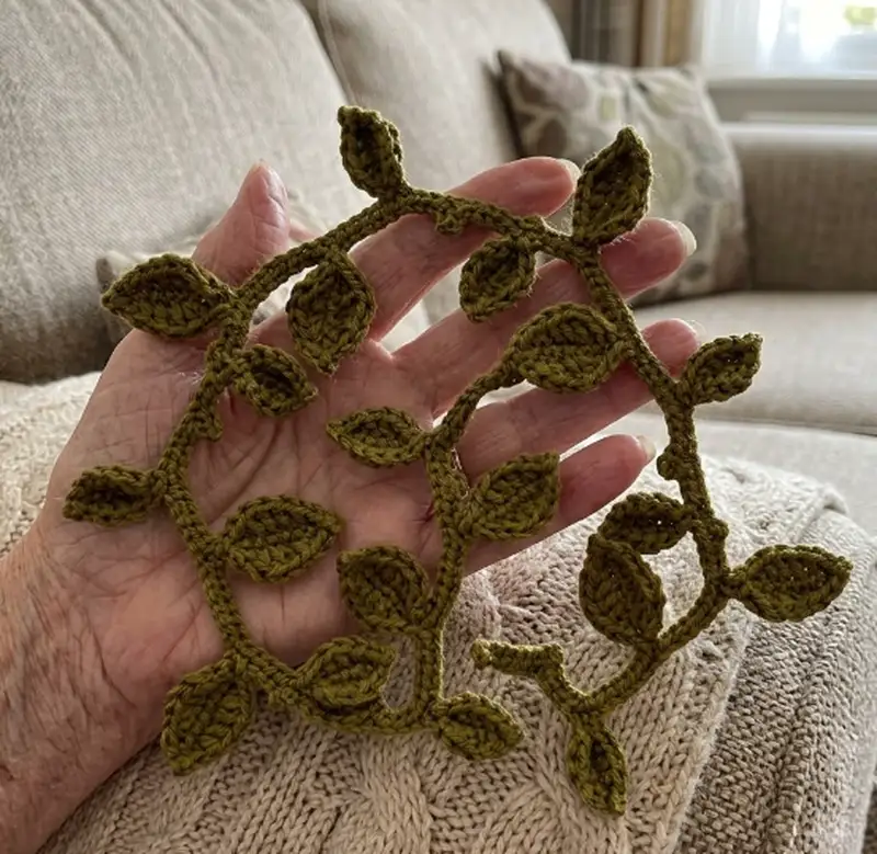 Complimentary Beginner Friendly crochet pattern: Leaf Garland Pattern - Simple to follow guide